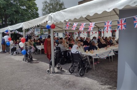 ECT and AGE UK Bring Ealing Residents Together to Celebrate image