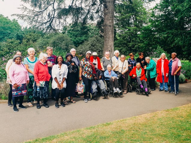 ECT’s Transport Fund helps local group experience calming effect of nature at Kew Gardens image